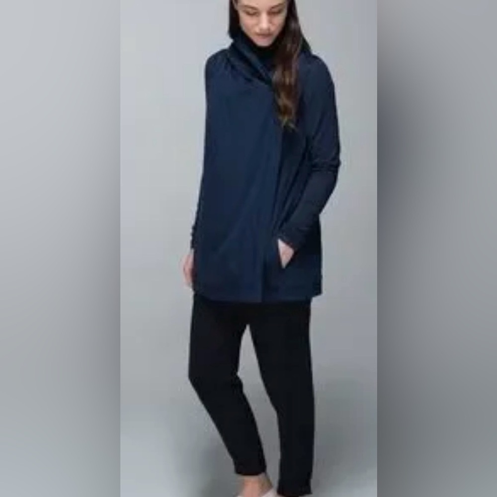Lululemon Coast Wrap